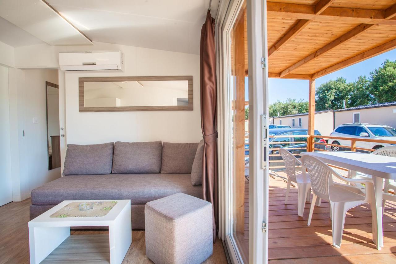 Mobile Homes Delta Marine At Campsite Lopari Нерезине Екстериор снимка