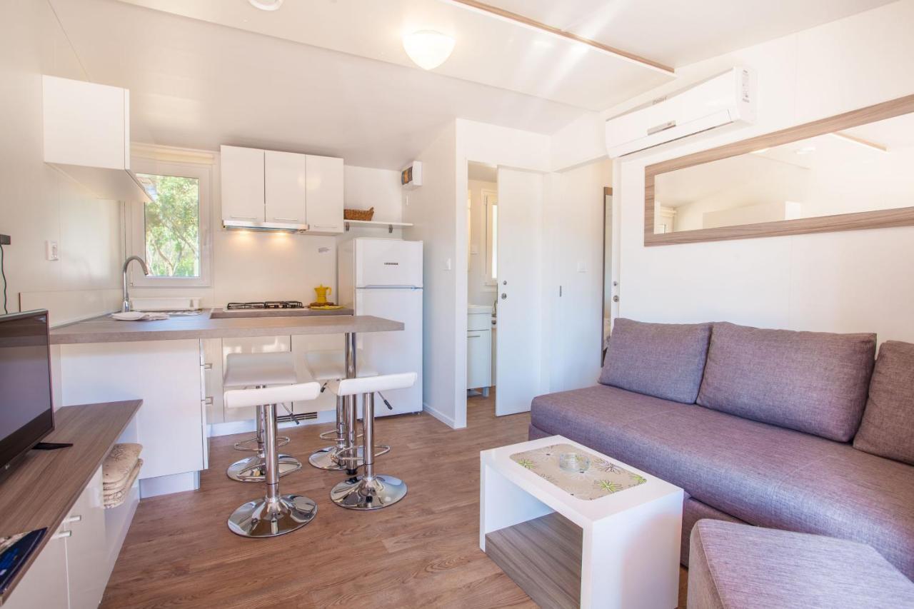 Mobile Homes Delta Marine At Campsite Lopari Нерезине Екстериор снимка